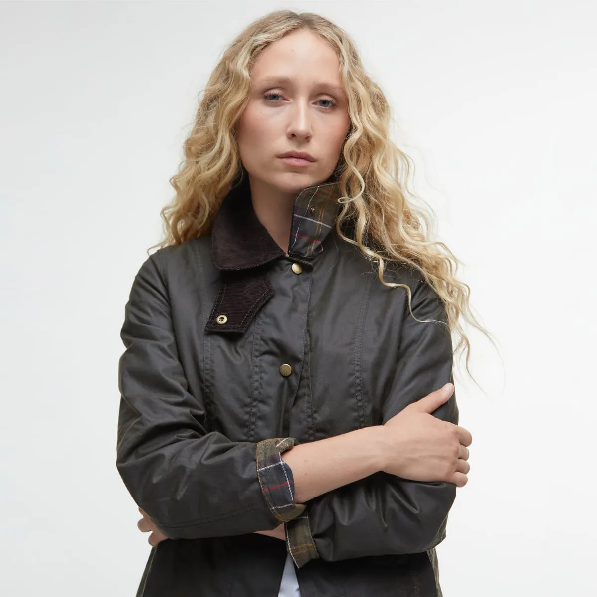 Barbour Belsay Women's Waxed Jacket | Olive