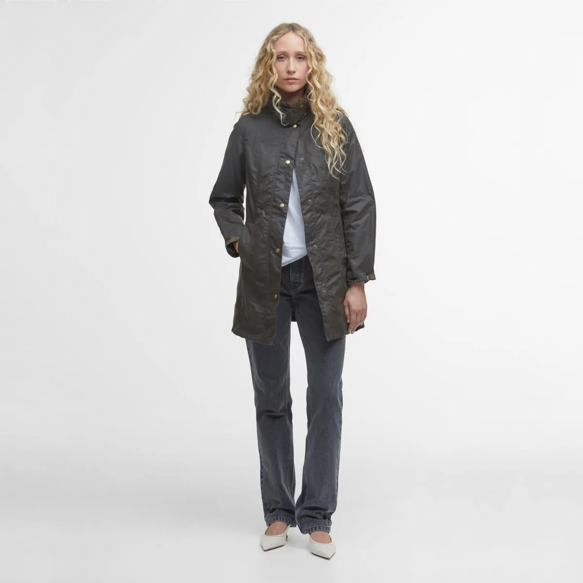 Barbour Belsay Women's Waxed Jacket | Olive