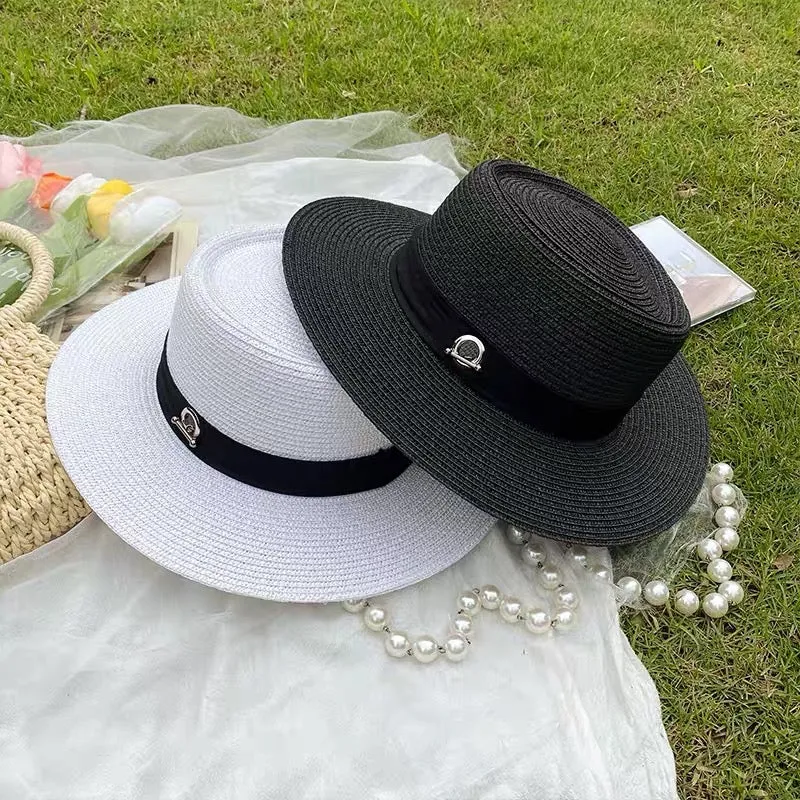 Black braided flat top raffia hat for women summer sun protection hat flat brim pearl French retro elegant hat