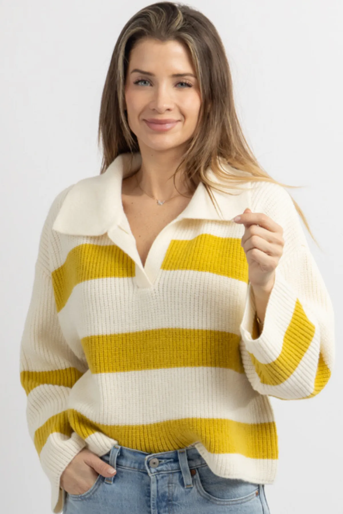 CHELSEY MUSTARD COLLAR CONTRAST SWEATER