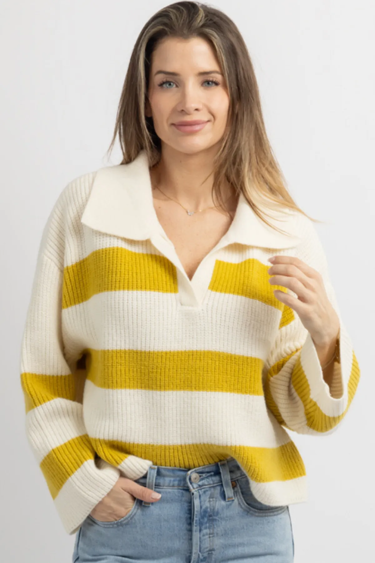 CHELSEY MUSTARD COLLAR CONTRAST SWEATER