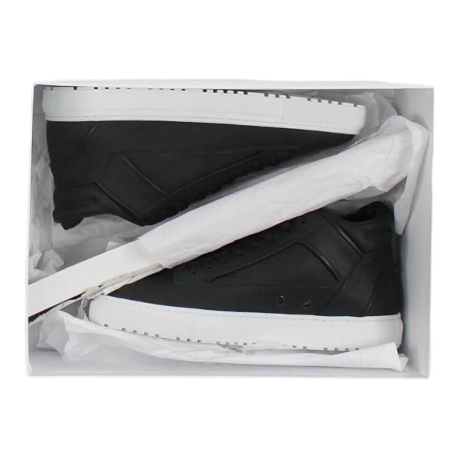 E.T.Q. Black Mid Top 2 Sneaker