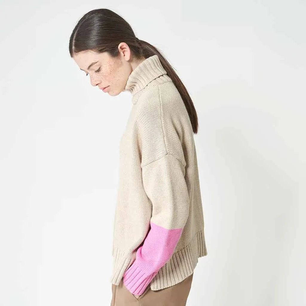 Hau Turtleneck Sweater - Beige/Pink