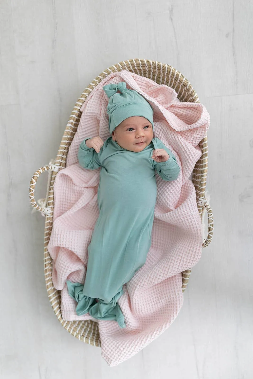 Knotted Baby Gown & Hat Set - Camel