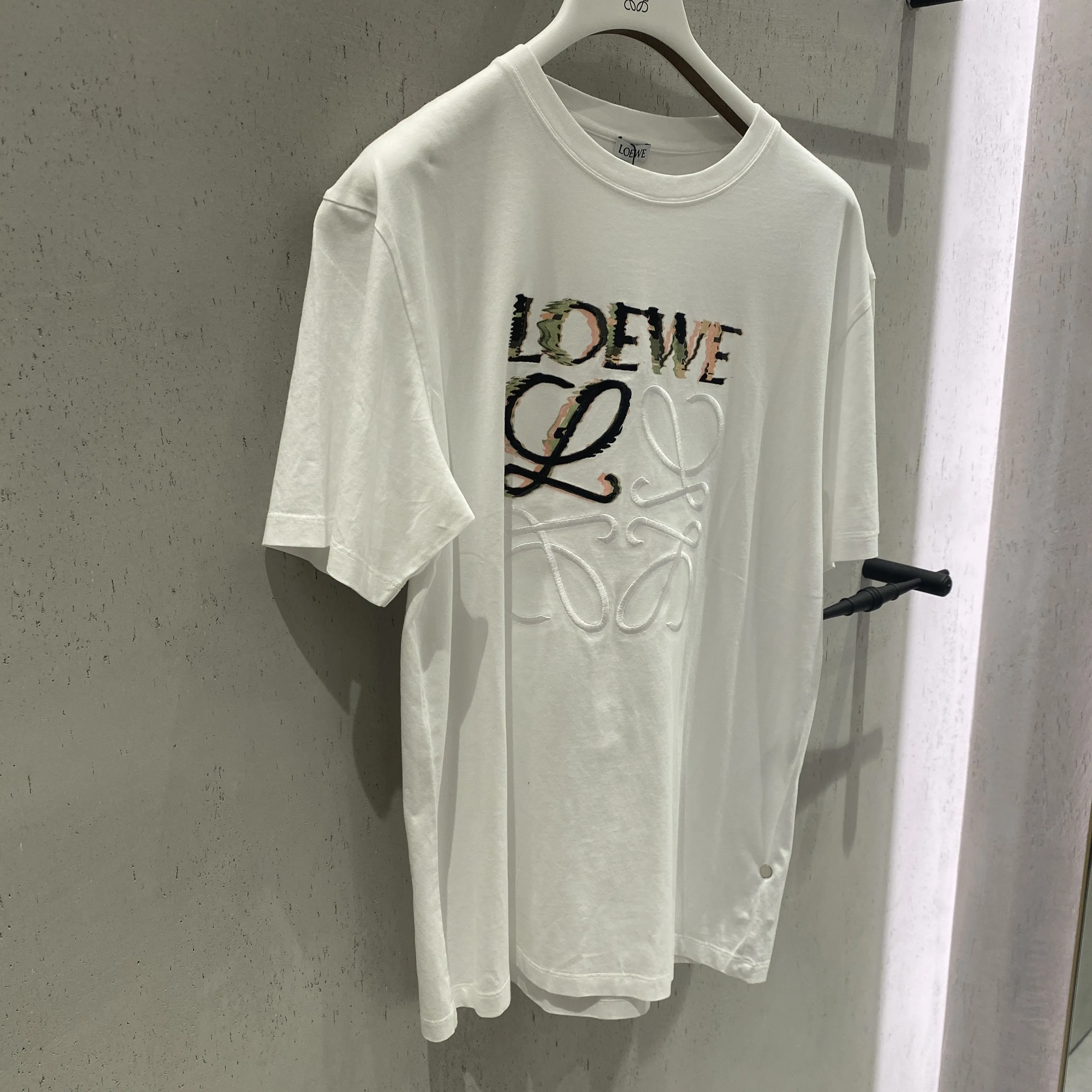 LOEWE  |Luxury T-Shirts