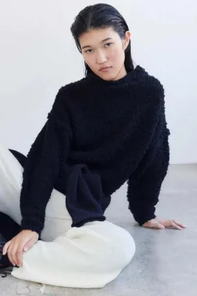 Nemuri Sweater - Black