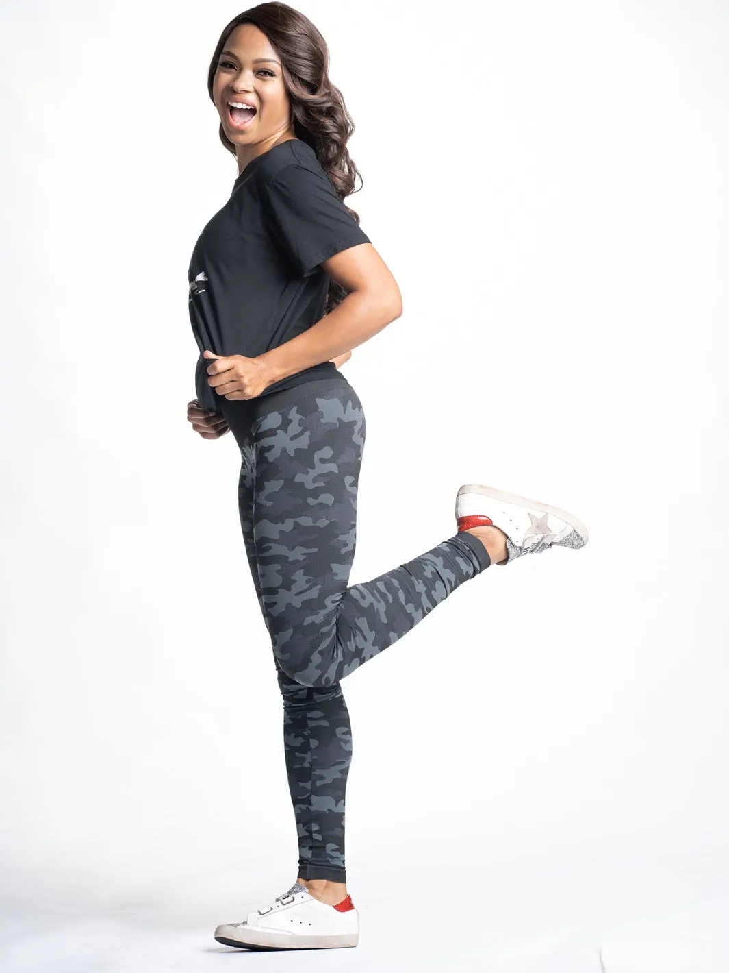 Snapback Postpartum Leggings - Black Camo (2 Pack)