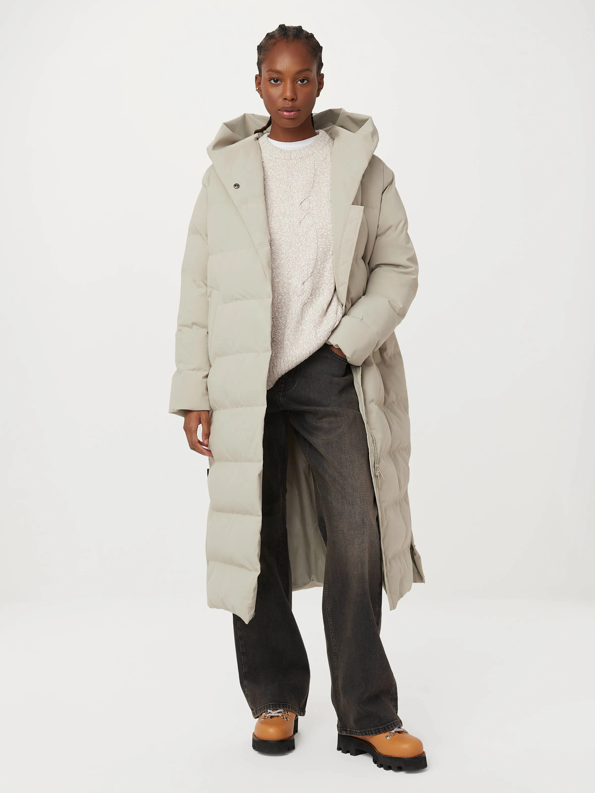 The Highland Long Puffer Coat in Light Greige