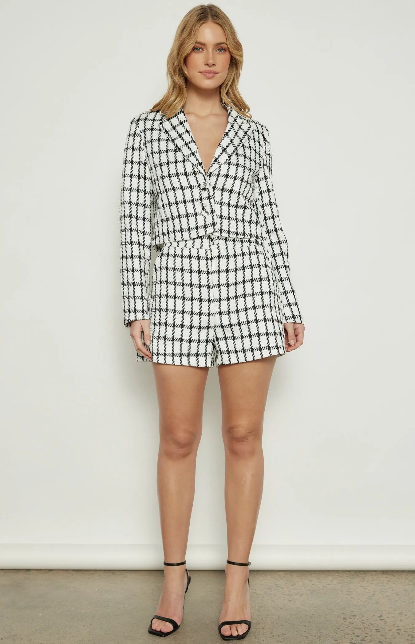 Tinsel Checkered Set with Cropped Blazer and Shorts (WSE299A)