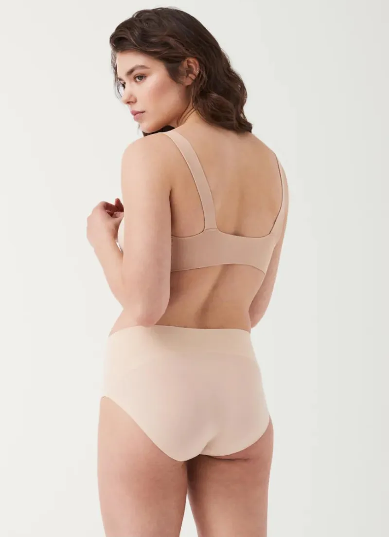 Undie-tectable Smoothing Brief