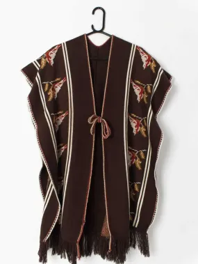 Vintage 70s knitted cape tabard poncho brown with red robin bird pattern – Medium